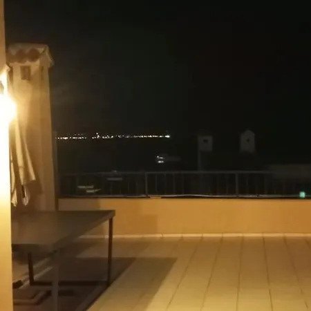 Pamuk Teras Katı Daire *